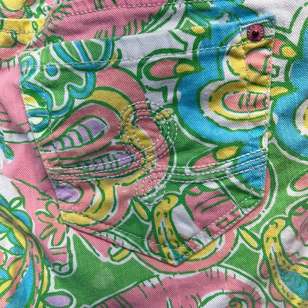 Lilly Pulitzer The Clifton Short Denim Pink Green Paisley‎ Sz 2